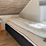 In With Harbor View Holiday home *