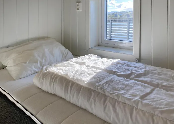 Beautiful In With Wifi بيت للعطل Fjortoft